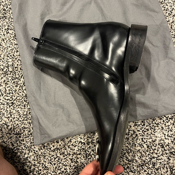 Balenciaga Men’s Logo Boots - Picture 4 of 4